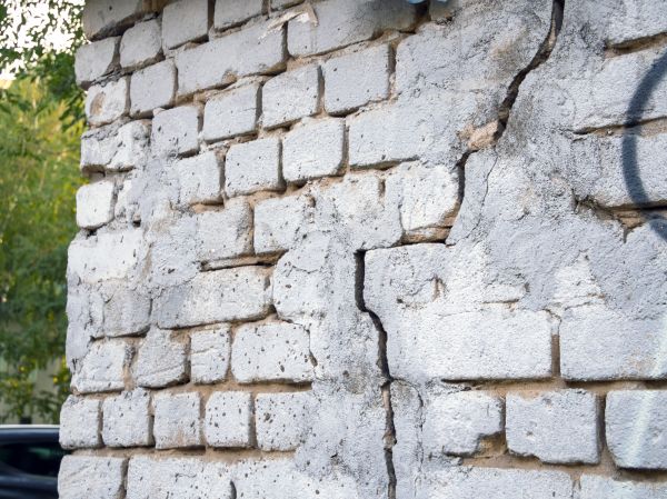 Cracked Brick Wall Repair in Crown Point